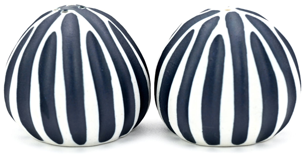 SP091BL6 Pebble Handcrafted Porcelain Salt and Pepper Shaker Set