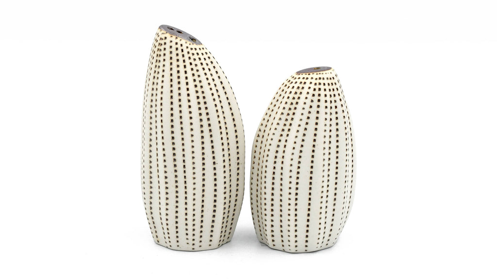 SP069W23 Seda Handcrafted Porcelain Salt and Pepper Shaker Set