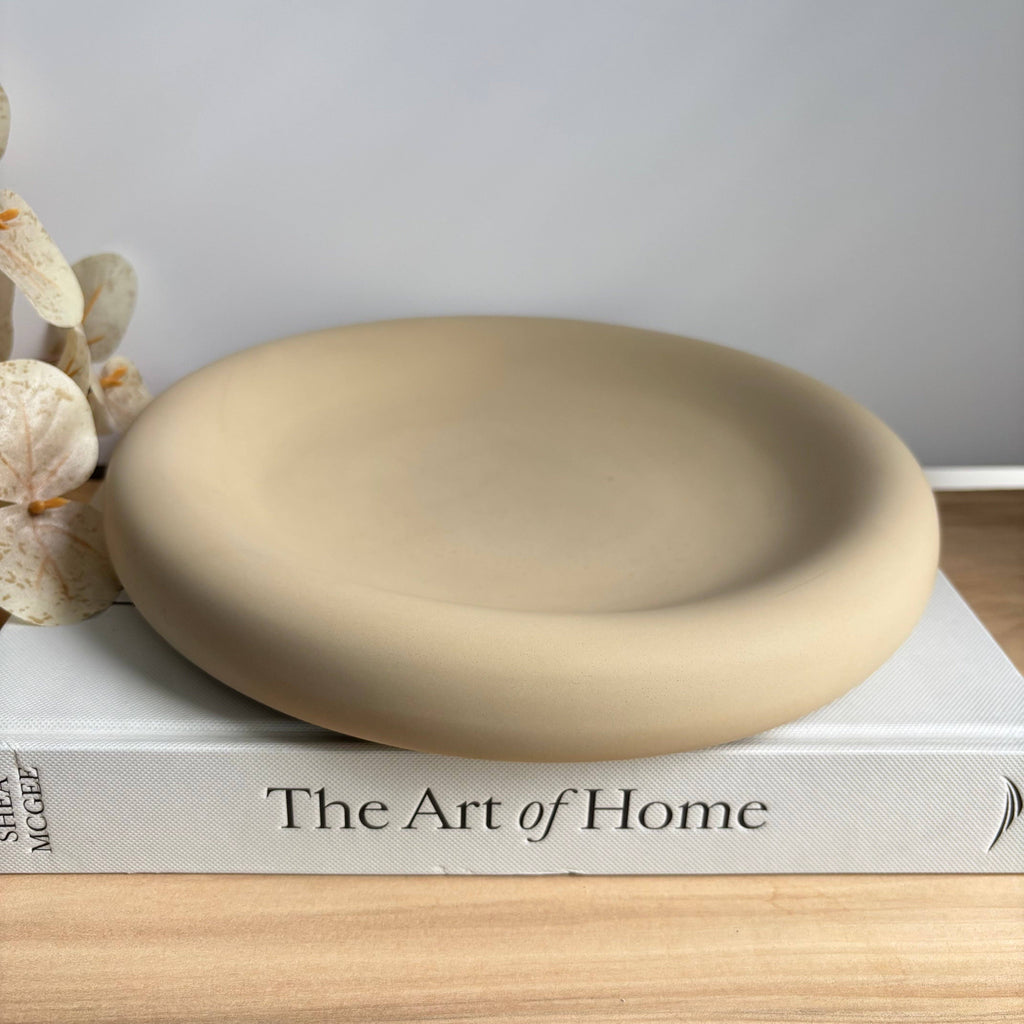 Petra - Pebble Concrete Tray | Round Chunky Tray 10"