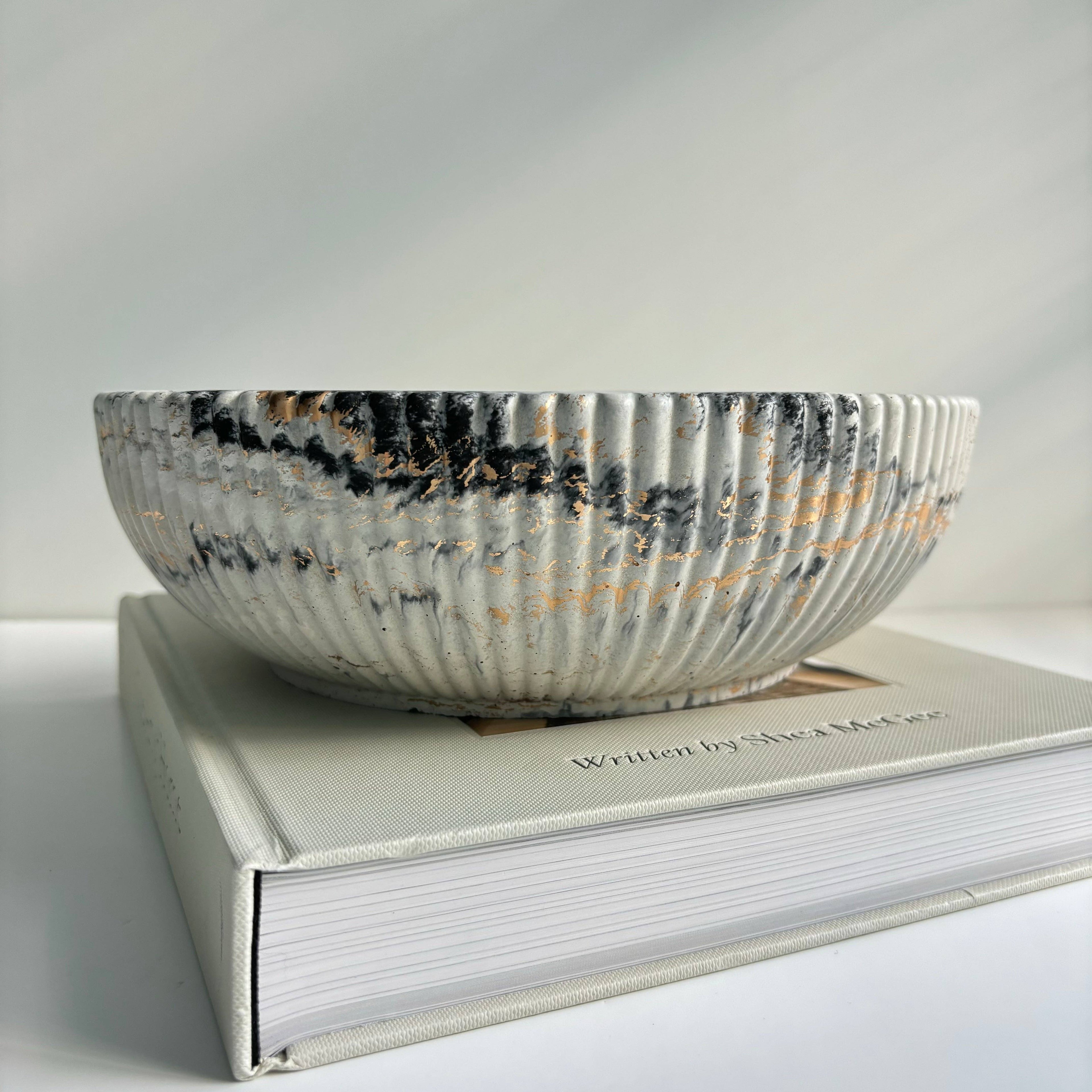 Temis - Fluted Bow | Approx. 10” Concrete Bowl