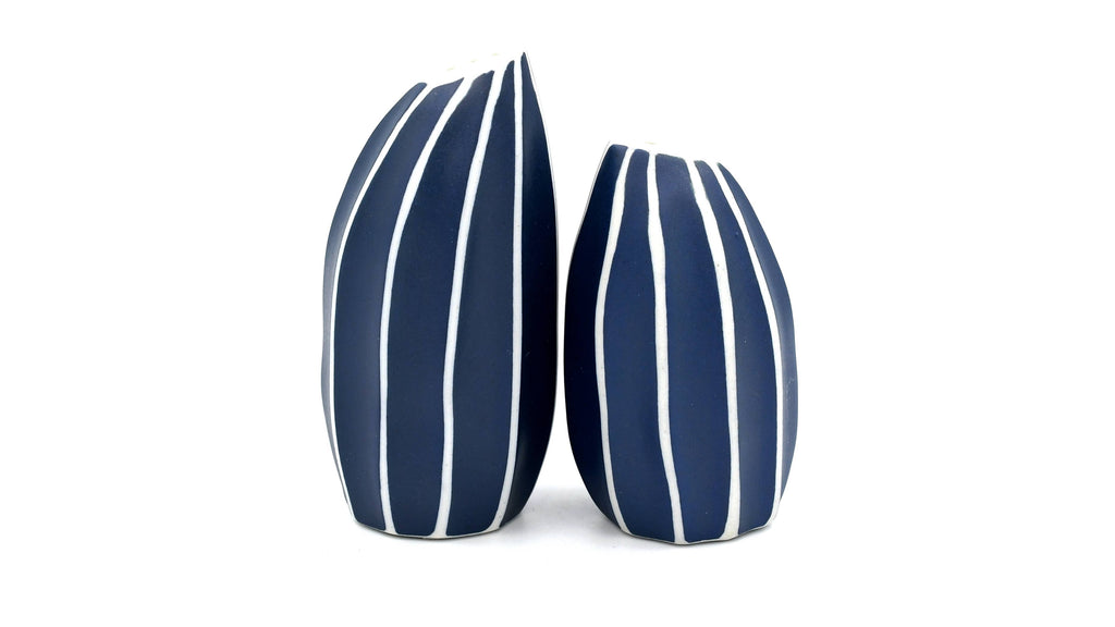 SP069BL6 Seda Handcrafted Porcelain Salt and Pepper Shaker Set