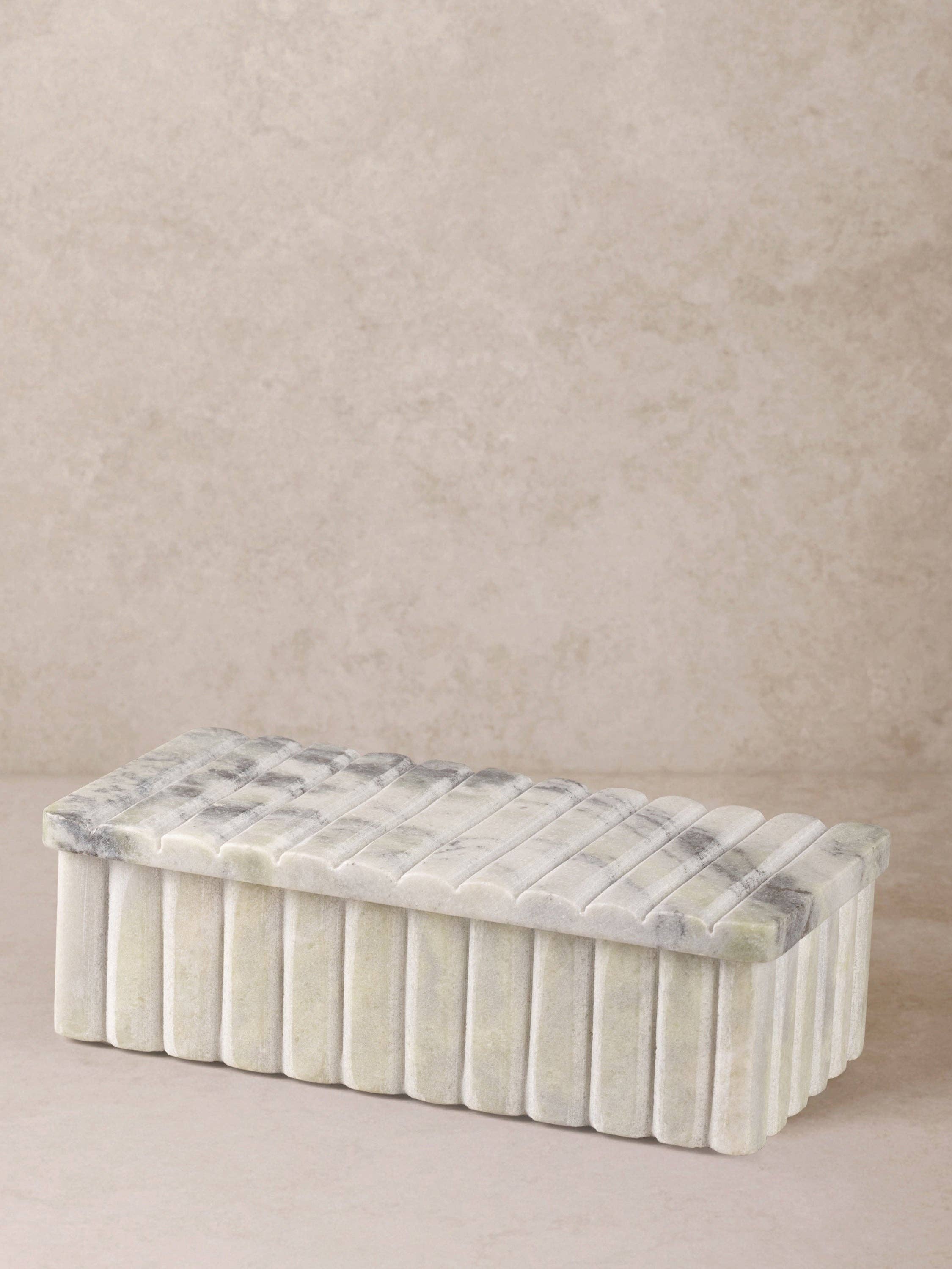 Cuba Ribbed Onyx Decorative Box