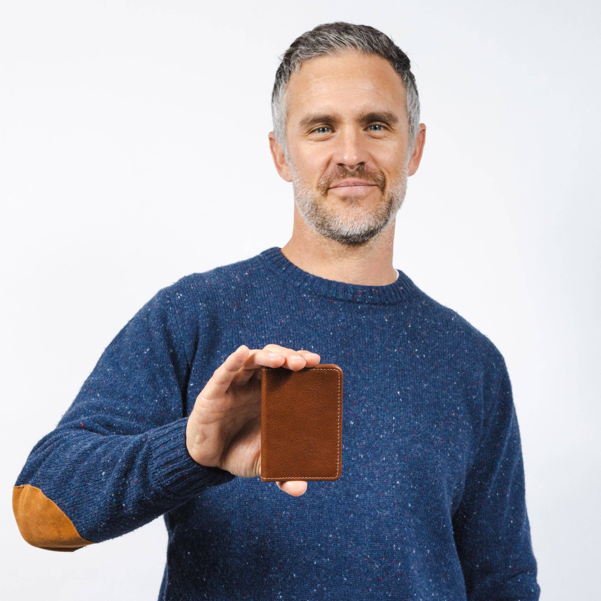 Leather Compact Bifold Wallet for Men - Chocolate
