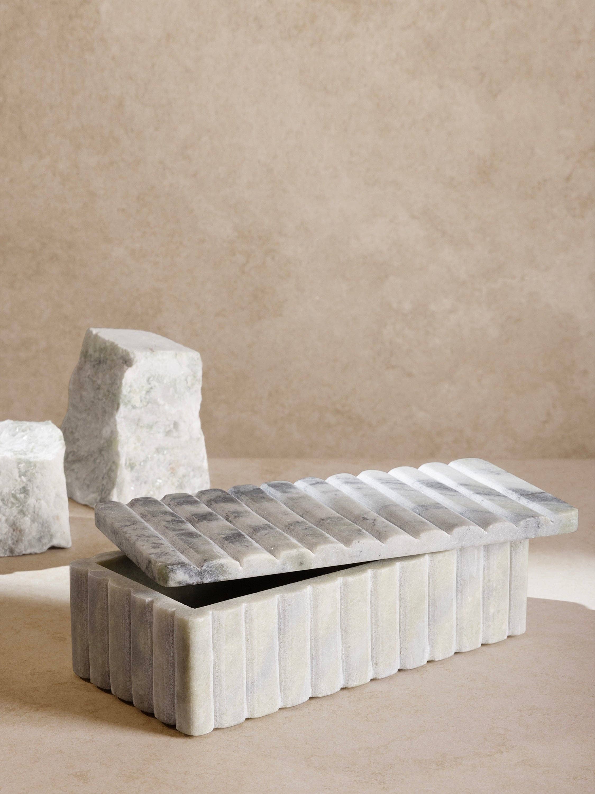 Cuba Ribbed Onyx Decorative Box
