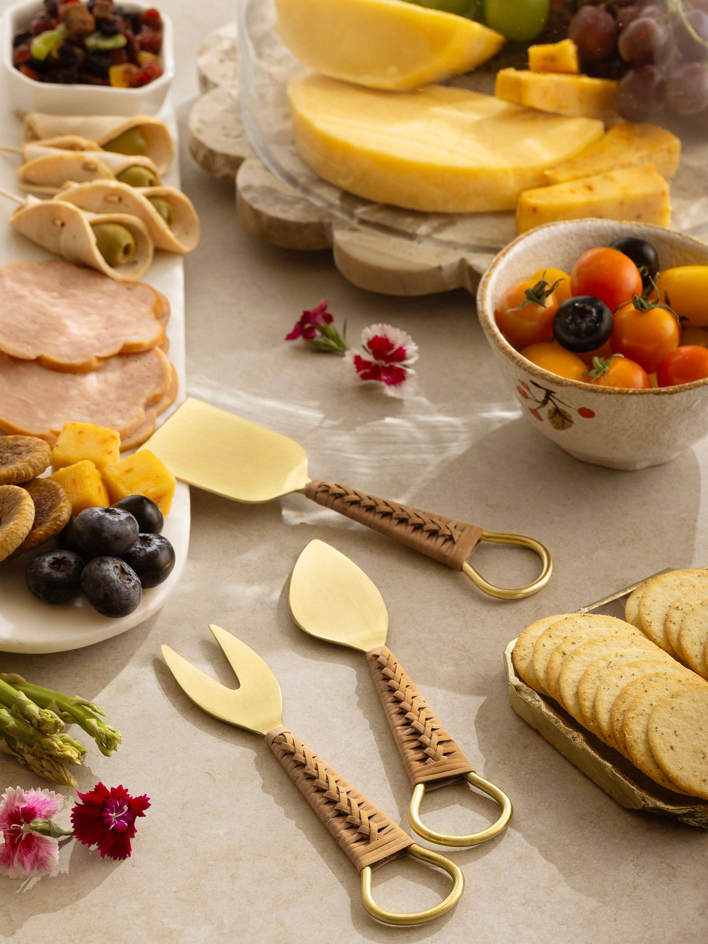 Helsinki Rattan Cheese Knives