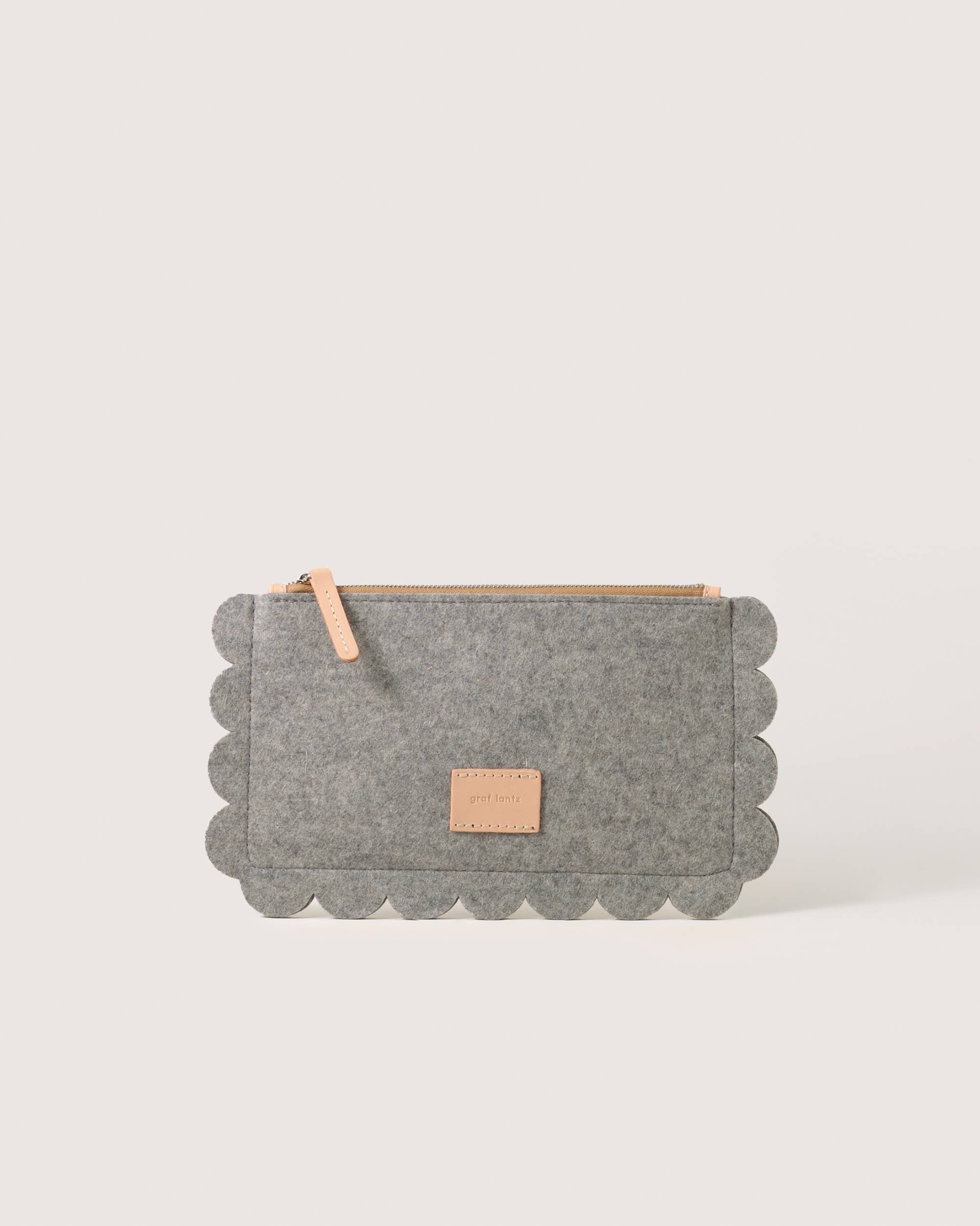 Deco Edge Merino Wool clutch in Granite