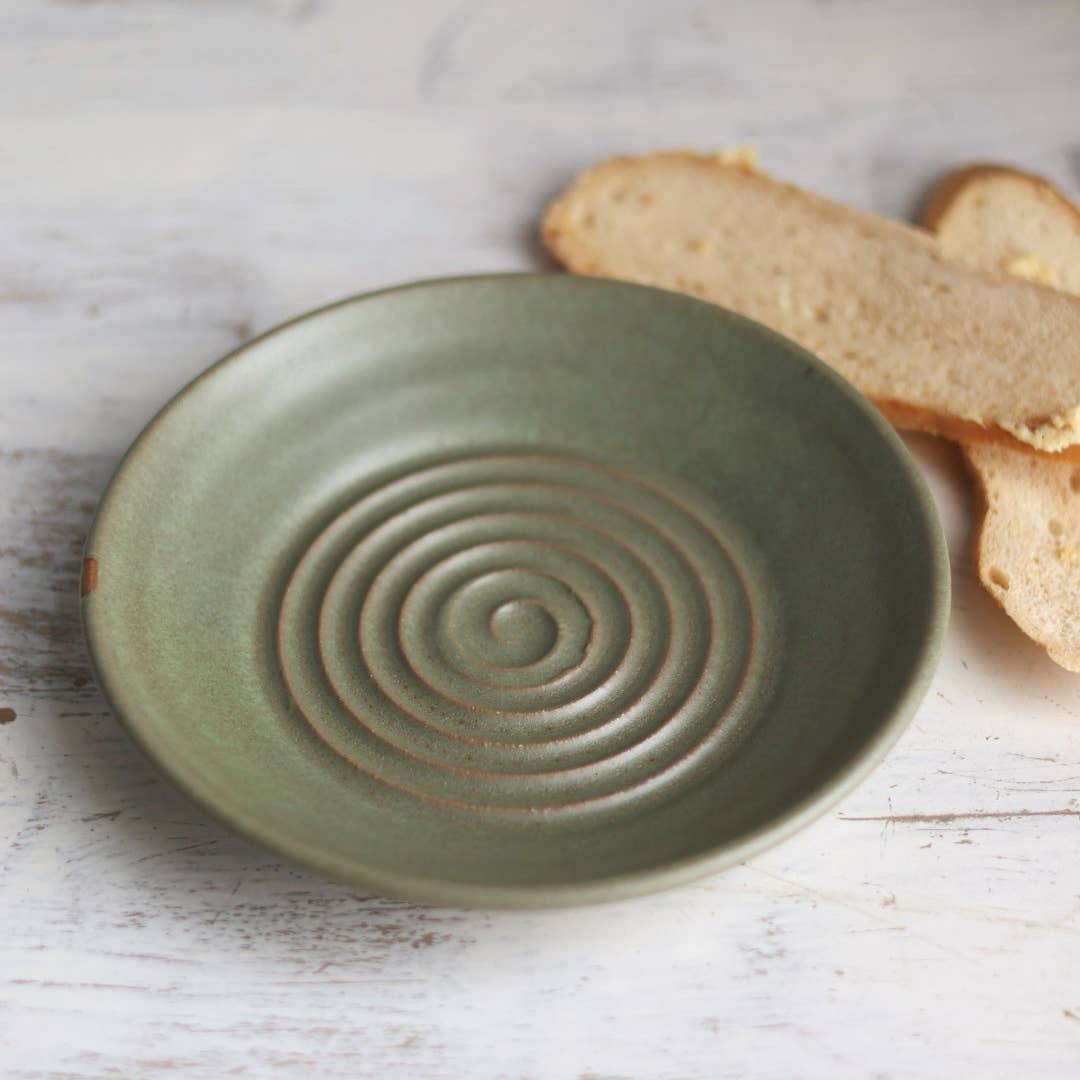 Garlic Grater Plate in Sage Green