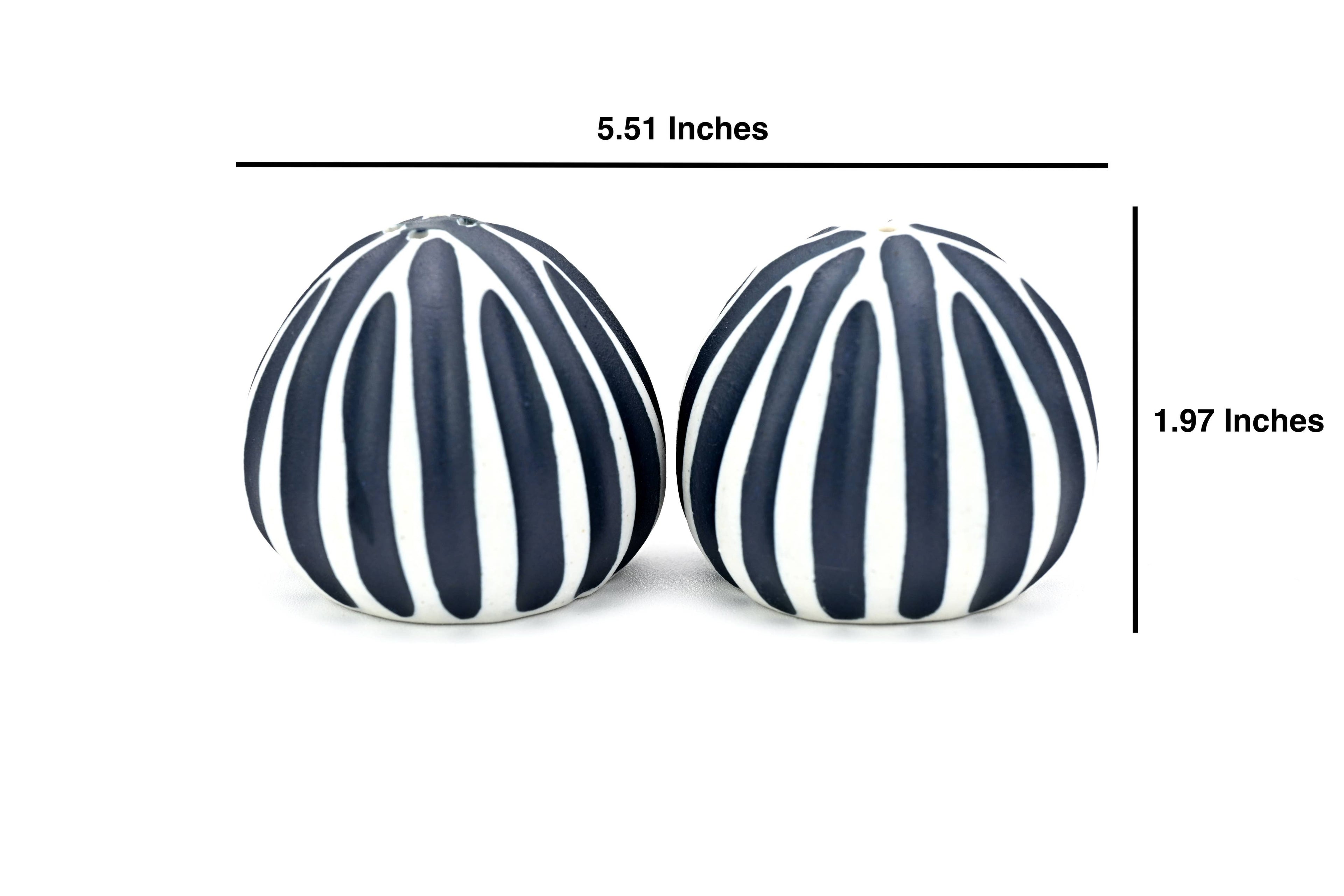 SP091BL6 Pebble Handcrafted Porcelain Salt and Pepper Shaker Set
