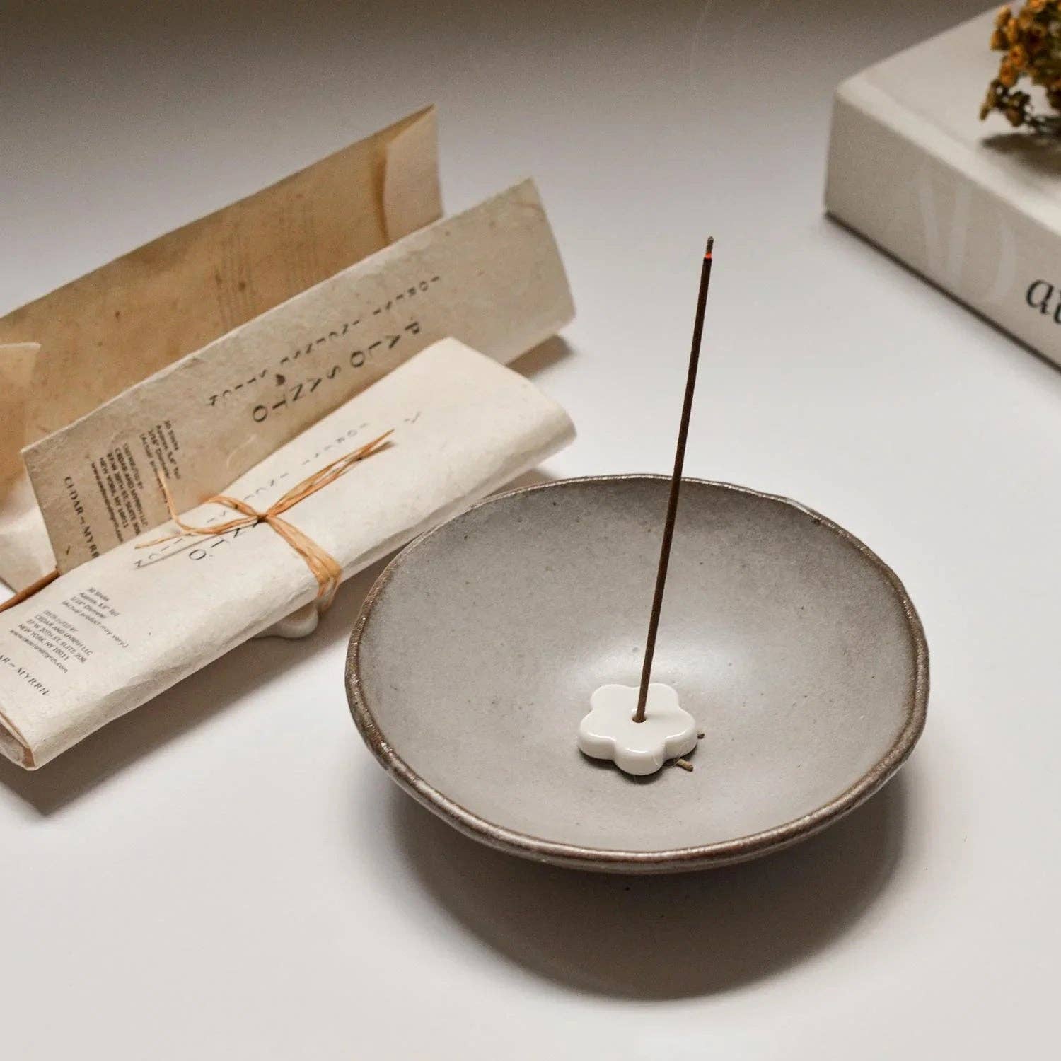 Palo Santo Incense Stick Set  – 30 Sticks with Ceramic Holder