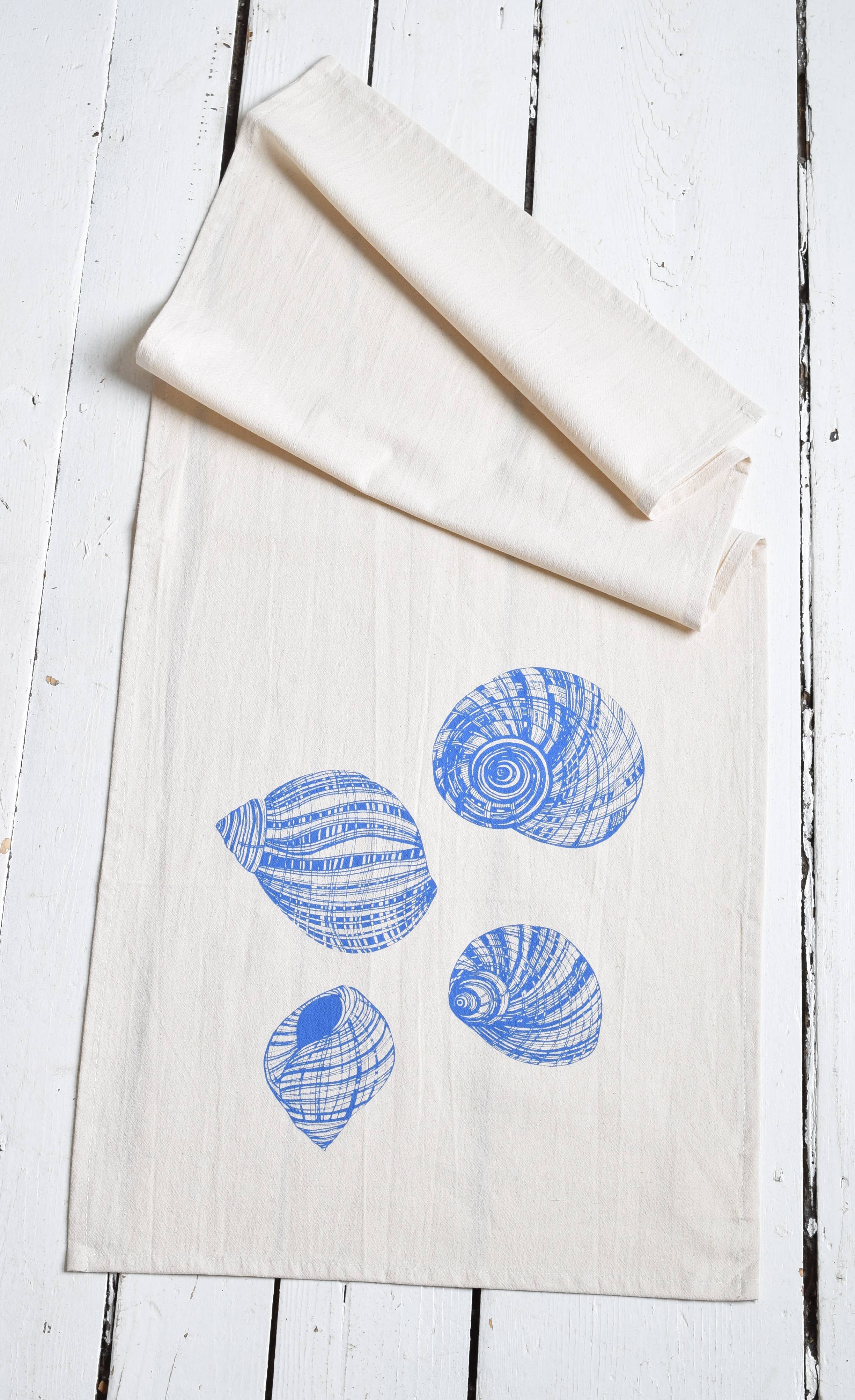 Periwinkle Shell Tea Towel - Organic Cotton - Blue-violet