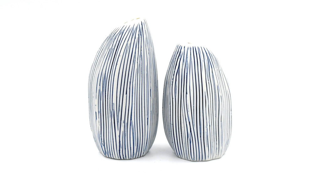 SP069W27 Seda Handcrafted Porcelain Salt and Pepper Shaker Set