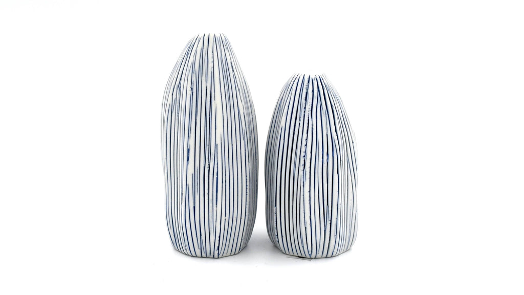 SP069W27 Seda Handcrafted Porcelain Salt and Pepper Shaker Set